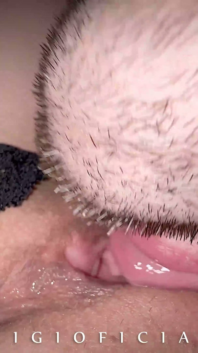 😳EXTREME CLOSE UP orgasmic squirting 18 years old girl pussy | Clip 1