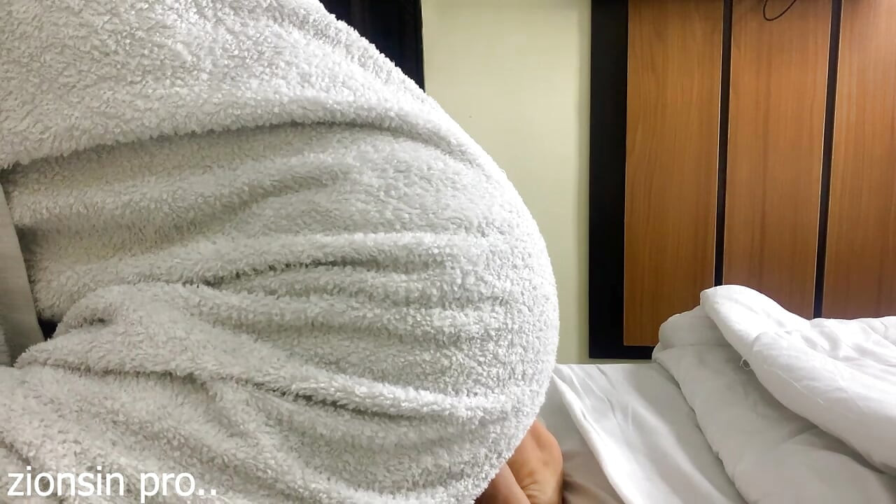 Slim Black Teen Strip Tease and Finger Fuck Herself