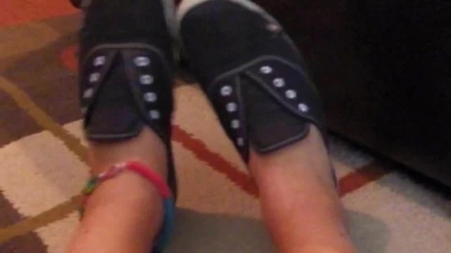 Keds sockless foot fetish
