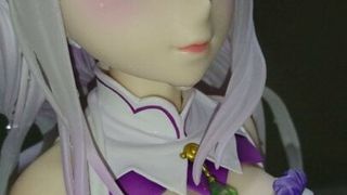 Art-Scale-Figur pinkelt Bukkake Emilia 01