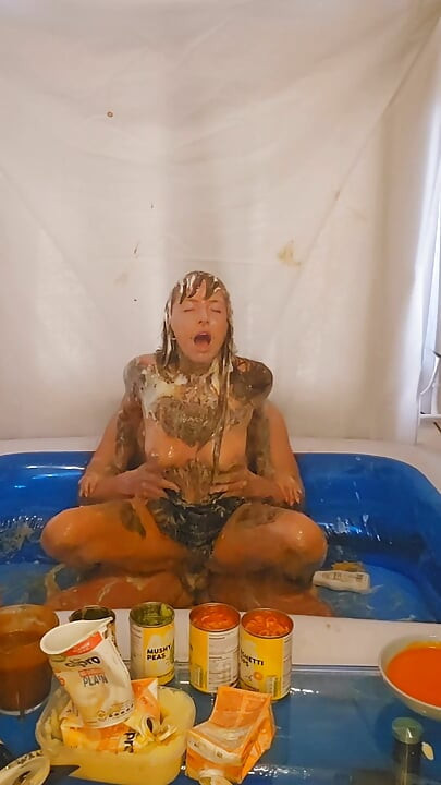 Messy Rimming and Anal in the Work Store Room Nds with Cum Eating