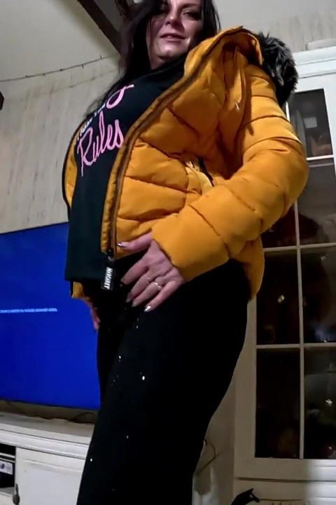 Shiny Galben Downjacket BJ - Pizdă Reguli Cămașă și ejaculare dublă pe hainele mele