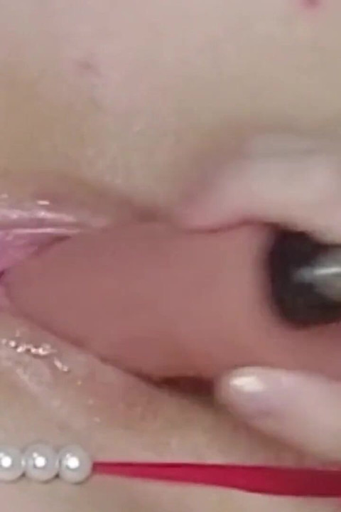 She Fucked Her Pussy in Pearl Panties, and Will Have Fun