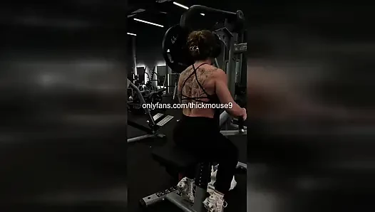 TikTok Teen's Pussy Slip-Up: Accidental Virgin Exposure!