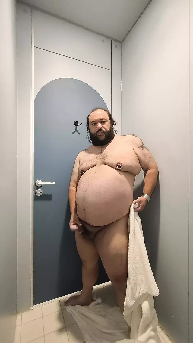 Buiseqy pool stall