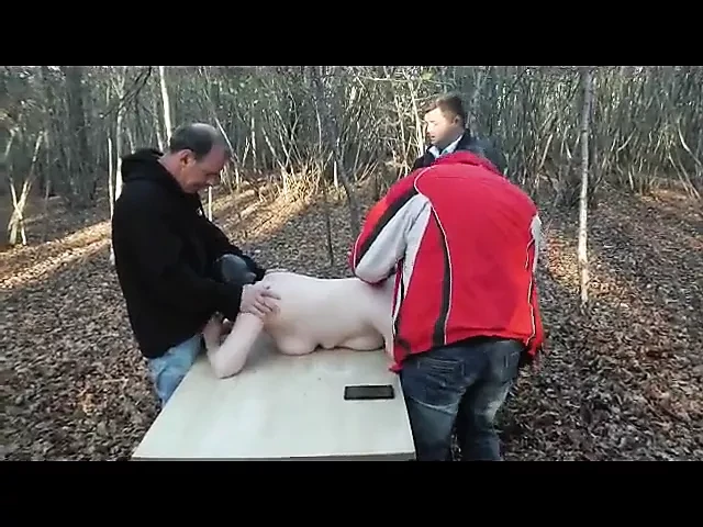 秋天森林里的群交