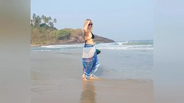 Mature Blonde Amateur Wife Enjoys Pussy Sex and Feet Worship