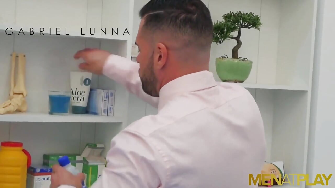 MENATPLAY Suited Gabriel Lunna and Massimo Piano anal fuck
