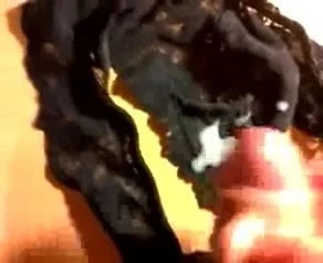 cum on latina slut's panties