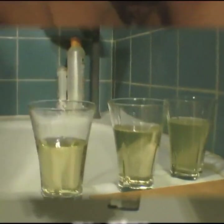 3 Brille voller pisse für dich