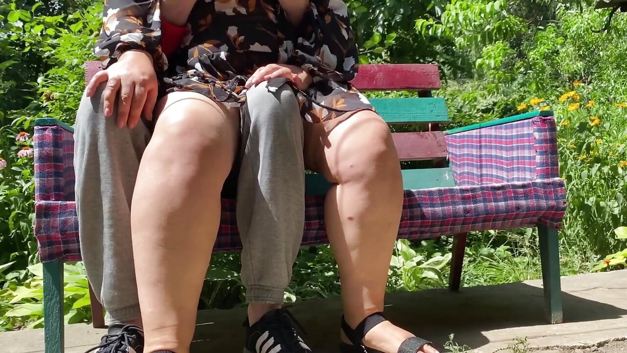 Una buena masturbación terminó con un hijastro