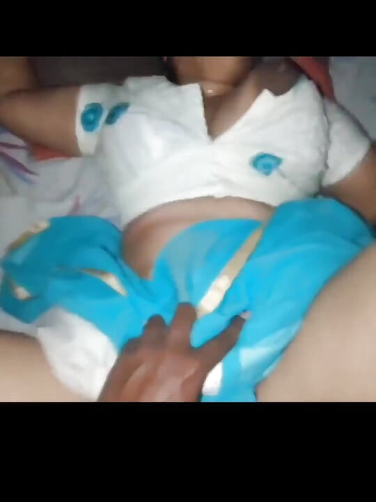 Seksi desi teyzenin sari içinde sikişme derleme videoları bakış açısı