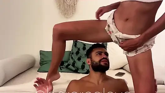 O gösteriş yapıyor