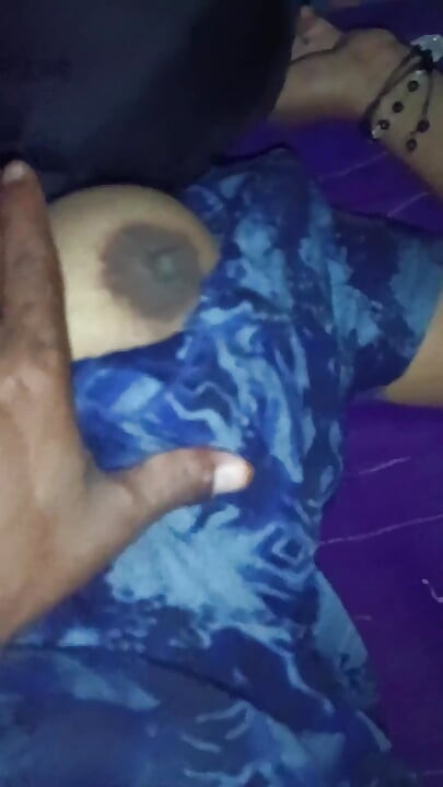 Tante semok dengan toket besar dan gaya doggy asli india dientot gaya doggy sama ratu seks india4desi india sama kontol besar pria kulit hitam india