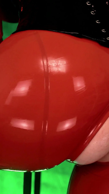 Momen epik dari "tante seksi tari striptis dengan kospedia lateks - video porno anal gratis"
