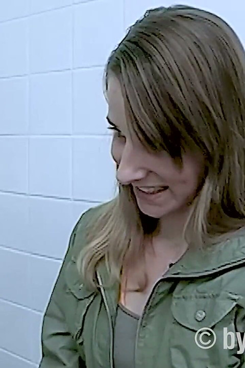 Teeny Experiences Threesome at the Sex Doctor