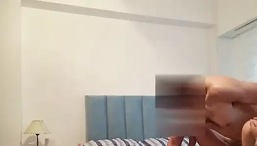 Pacarku merusak kamar mandiku dengan mainin toketnya yang berlumur minyak dan permintaan maafnya adalah persetubuhan kasar