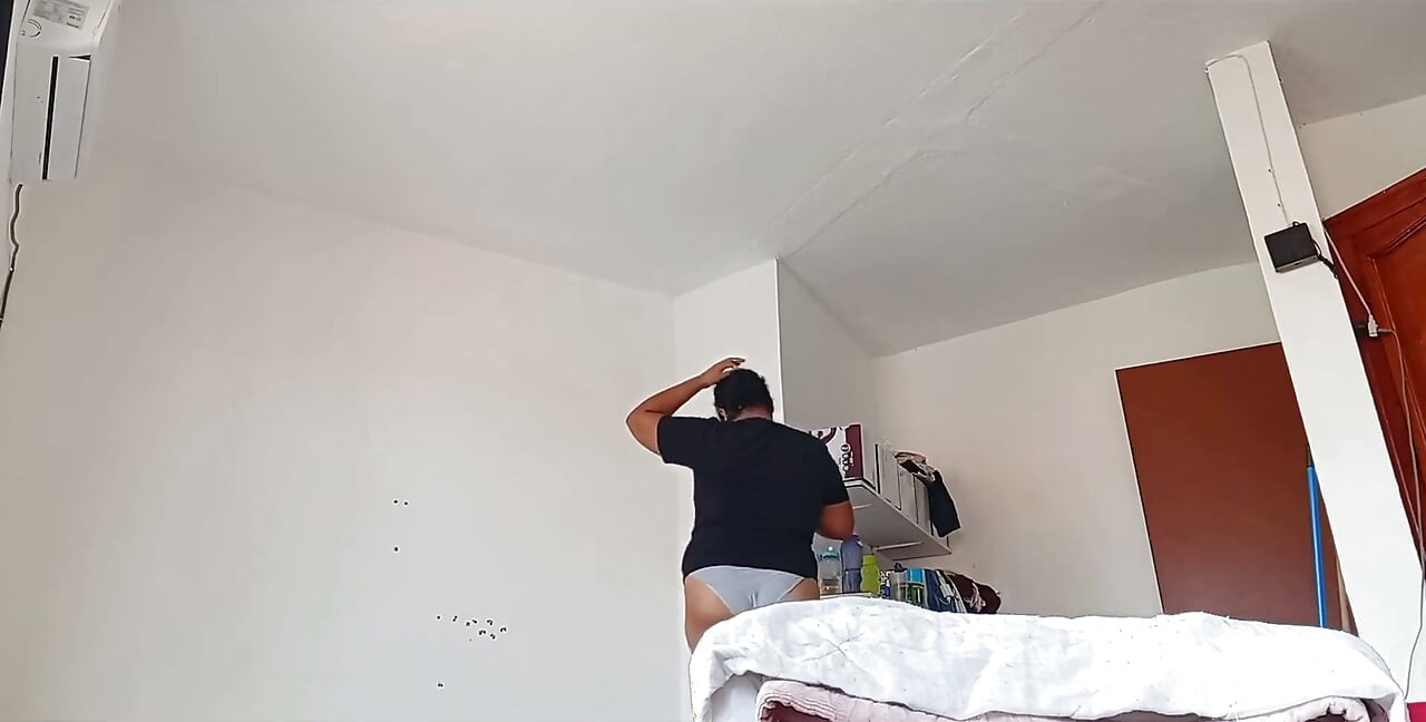 Mẹ chồng tôi hỏi tôi liệu bà ấy có thể dọn dẹp phòng của tôi không