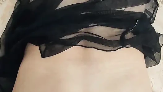 Зрелая 40-летняя пара снимает домашнее порно в любительском видео