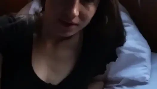 Trende seyahat ederken sikilecek ve ağzıma lezzetli bir sabah boşalması için yeterince şanslıydım