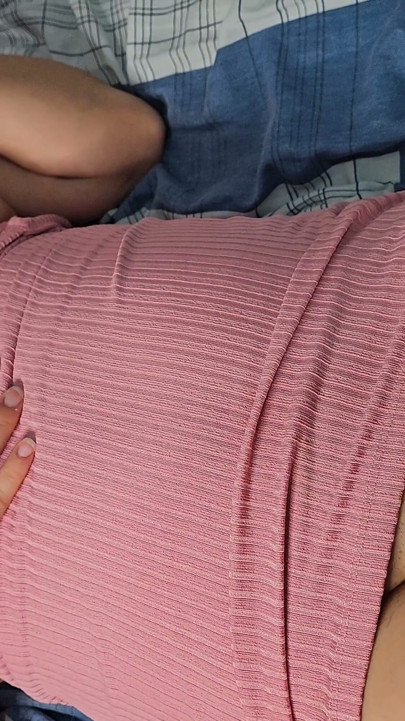 First virgin sexual intercourse, I gave my girlfriend a treat and got her virgin pussy! | Clip 1