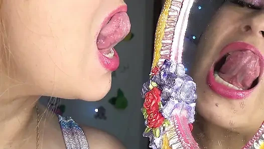 Ich Spiele Mit Meiner Uvula, Zunge Und Meinem Mund Vor Einem Spiegel