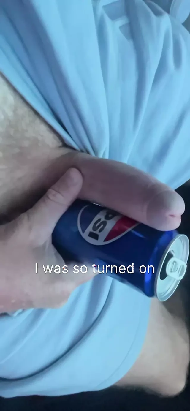 Old guy jerks next to young Uber driver and gets helping hand.