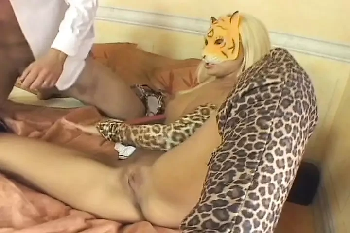Astonishing blonde pussycat rides big dick before cum in mouth