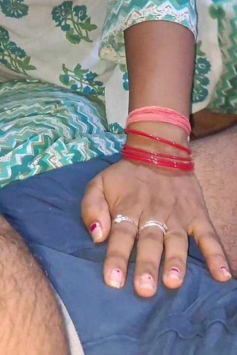 Indian Desi Bhabhi Sucking Big Brothers Dick Get Cum in Mouth