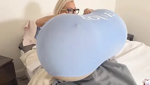 Selimut panas membuat payudaraku tumbuh menjadi yang terbesar! Siapa tahu selimut hangat bisa membuat payudara lebih besar?