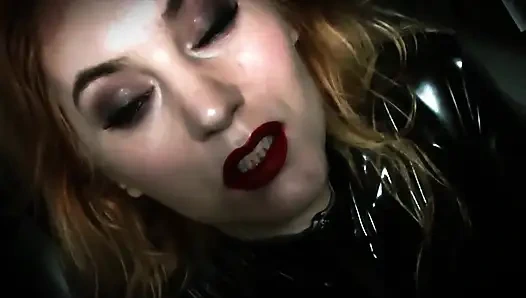 Übermächtige verführerin