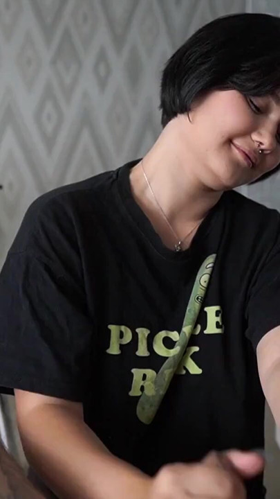 Ela sabe como me agradar | Clipe 2