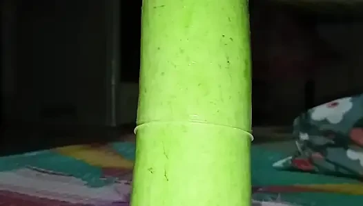 Bhabhi Ne chut ko phad Diya louki se