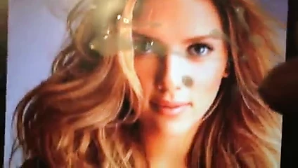 Scarlett johansson boşalmak haraç