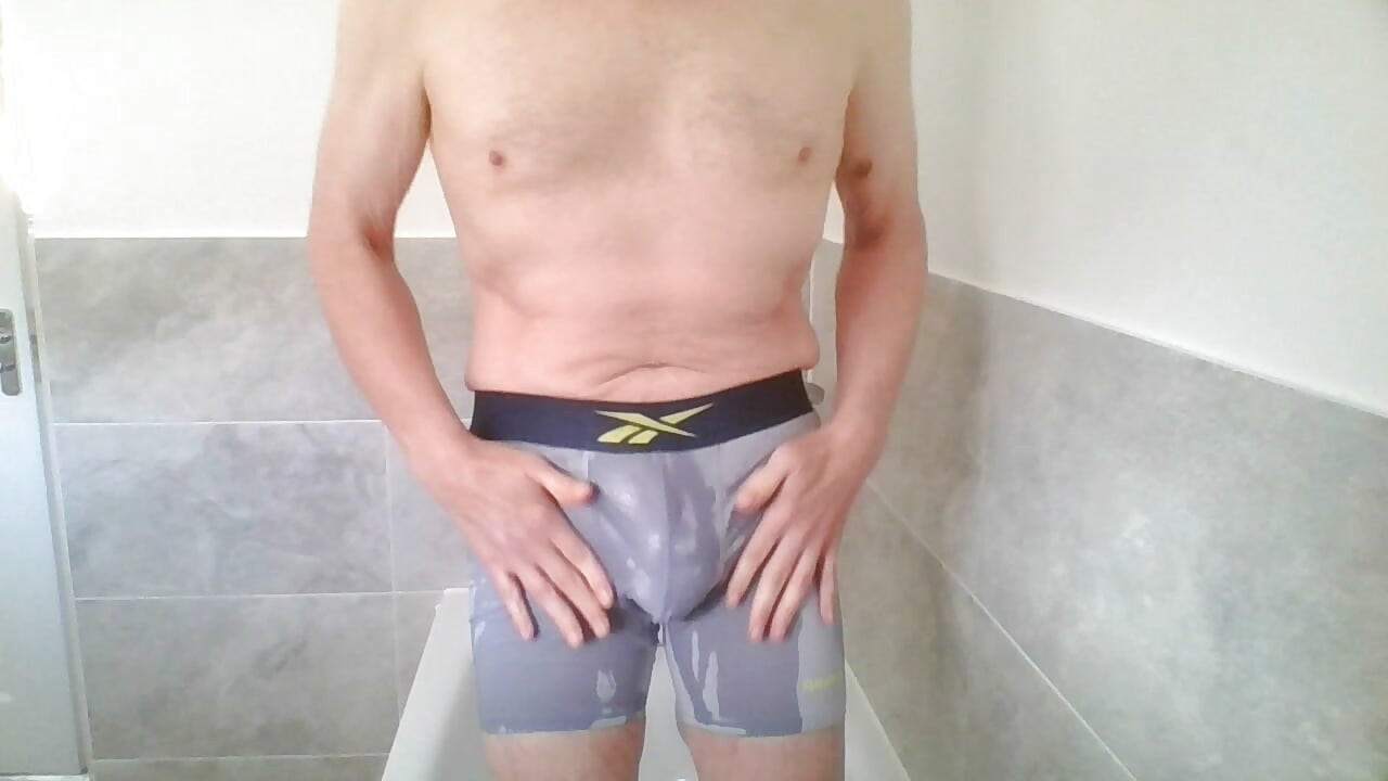 Desperate for a piss in boxers and horny wank