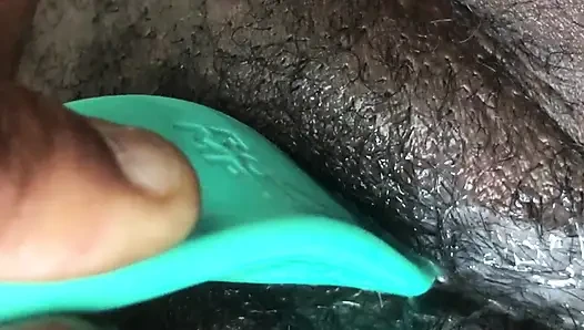 Сочная киска, мокрая как вода
