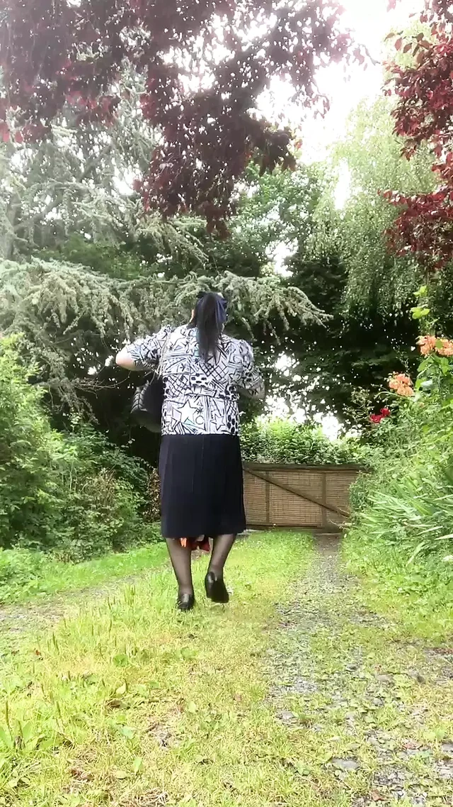 Dressed with a vintage dress for a Sunday