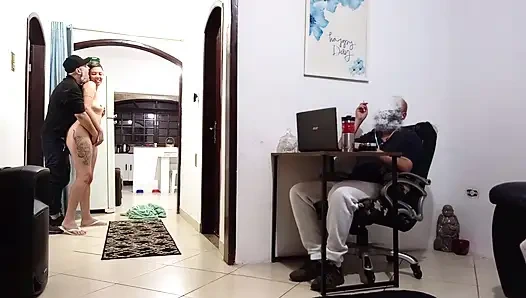 While the husband is at work, the wife receives the delivery man.