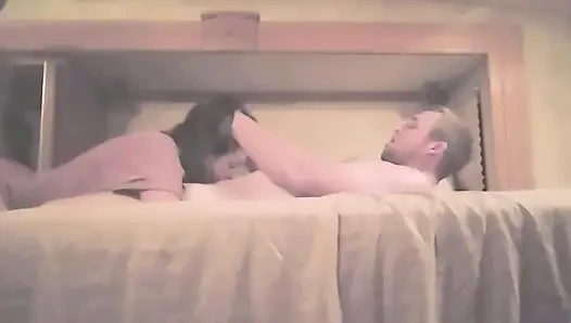 Vengeful thrusts ertränken sie mit klebrigen, dicken sperma