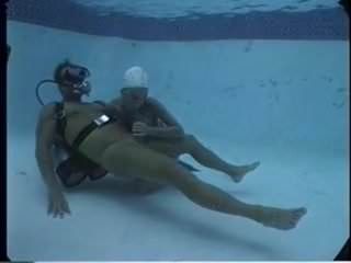 Unterwasser-Blowjob von Sandy Knight