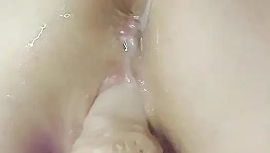 A ile ve yağlanmış yakın çekimle oynamak