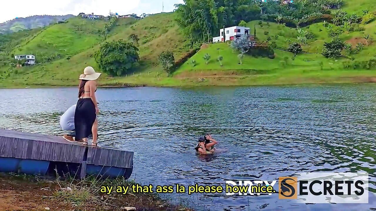 ME FOLLO AL PRETENDIENTE DE MI MADRASTRA Y MI MADRASTRA Y MI PADRASTRO NOS ATRAPAN CON LAS MANOS EN LA CARA