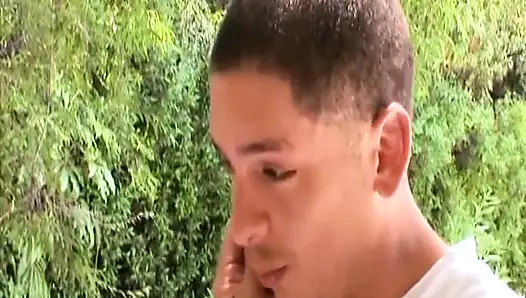 Tante semok dengan toket aduhai lagi asik ngentot kontol sampai mengerang keenakan