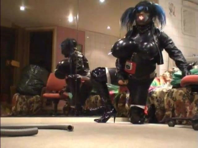 Roxina Bondage Nuse X