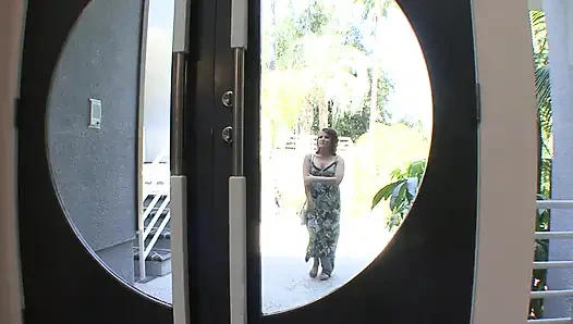 Dua pelacur bejat berbagi kontol besar yang keras