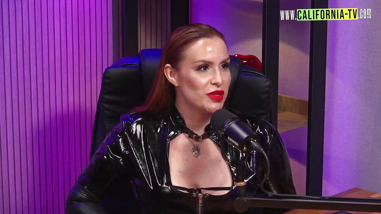 火辣紅髮女主麥莎·普拉沃與BDSM文化