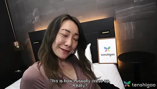 Miho wakabayashi lagi asik nyepong dan ngentot wajah suaminya