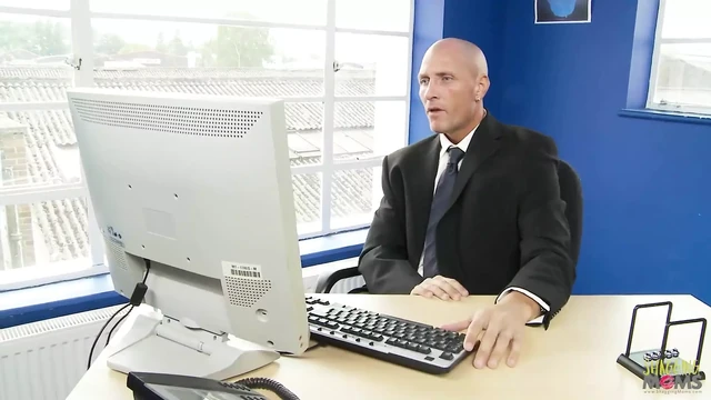 Slutty milf secretary is having affair with her boss in the office