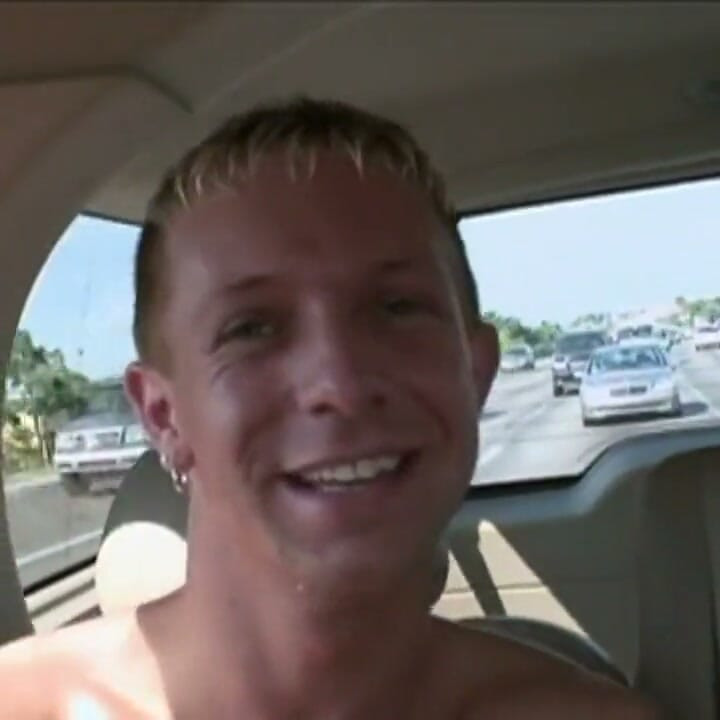 Straight O Tbe Sucked in the Car in the Roas