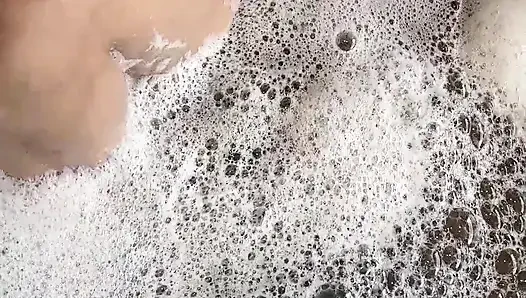 Sonra banyo yapıyorum